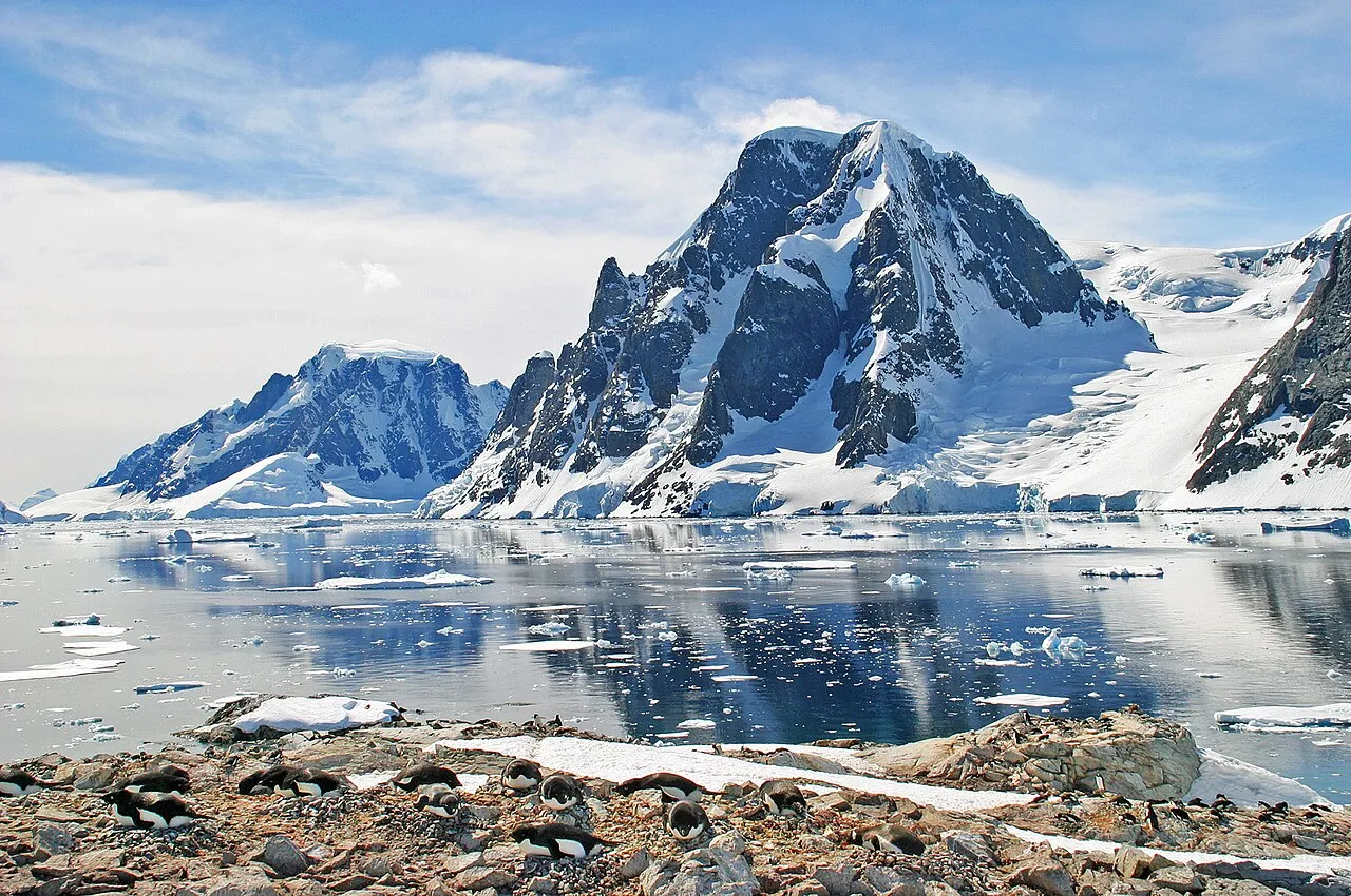彼得曼岛(Petermann Island)